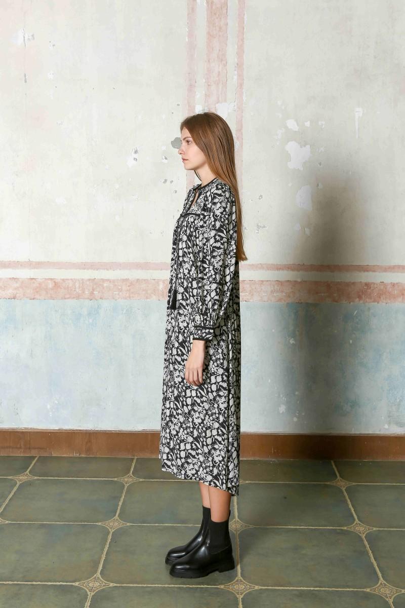 See U Soon Robe 24221027 Black