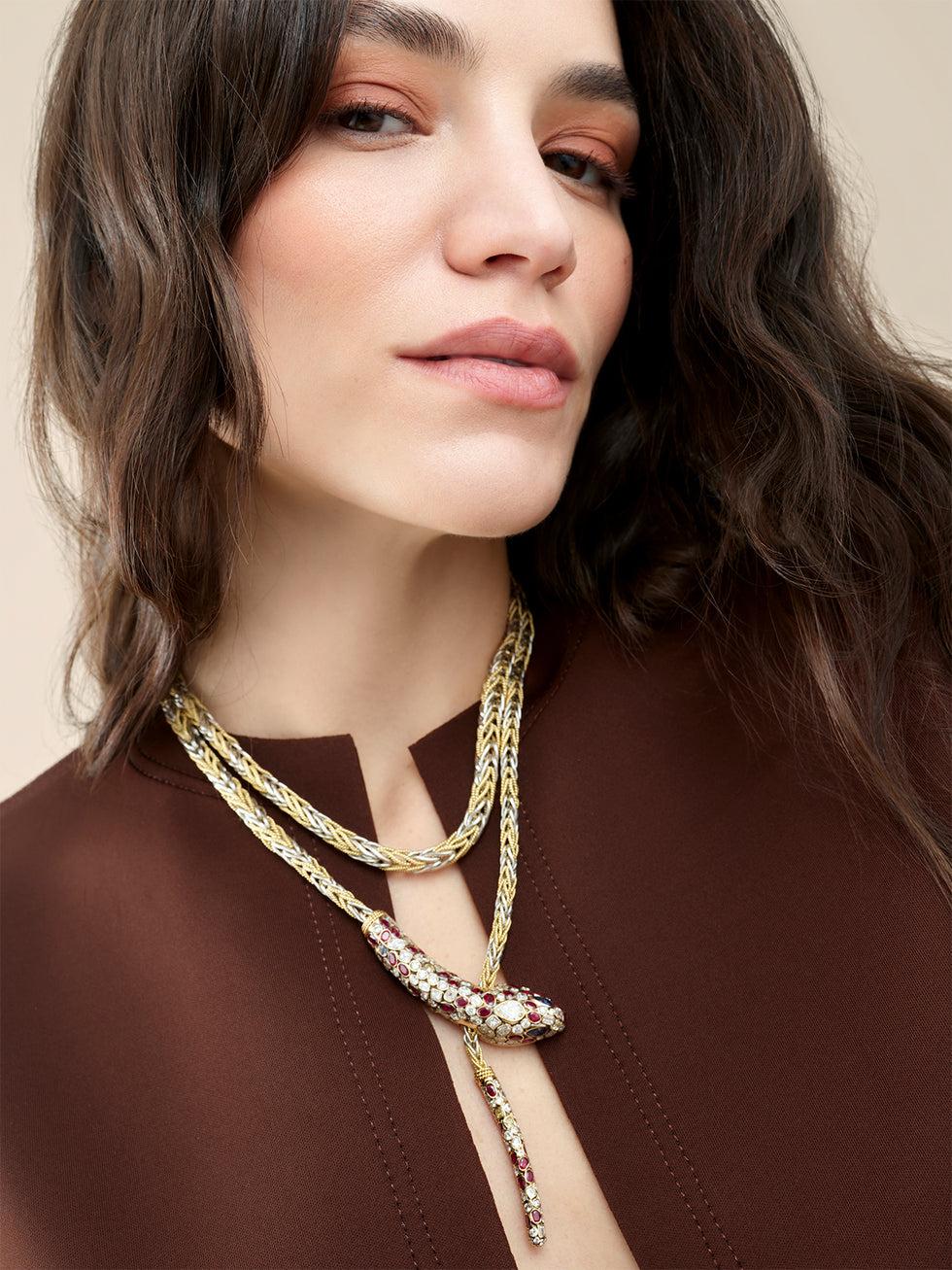 Selim Mouzannar Basilik CollierDiamants - Rubis - Saphirs Bleus