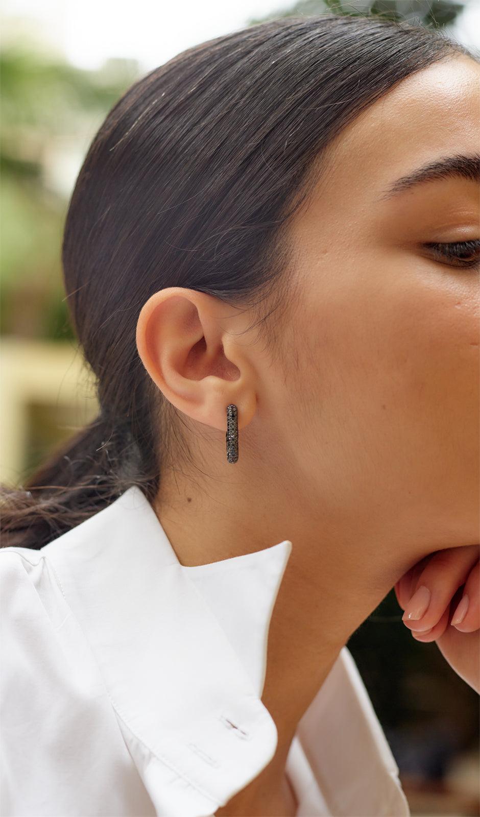 Selim Mouzannar Link Boucle D'oreilleDiamants Noirs