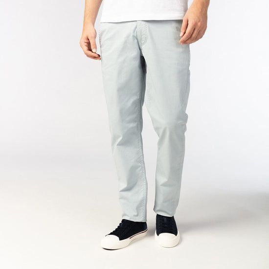 serge blanco Chino 702 coupe droite bleu ice