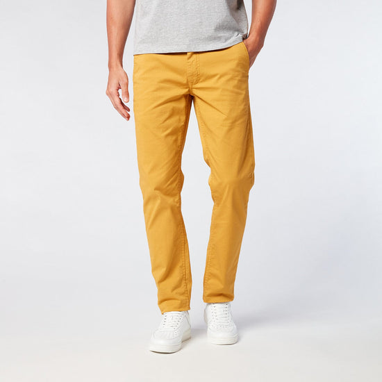 serge blanco Chino 702 jaune coupe comfort fit