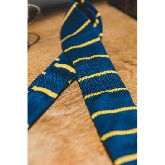 Serge Blanco Cravate Fine Bleue Et Jaune Ananas