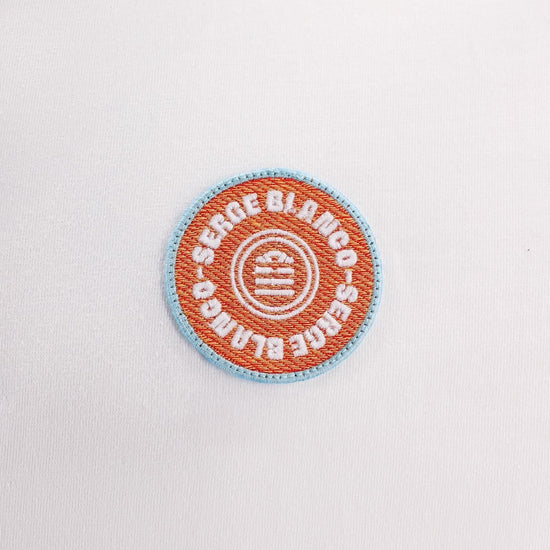 Serge Blanco Polo Blanc Avec Badge Poitrine