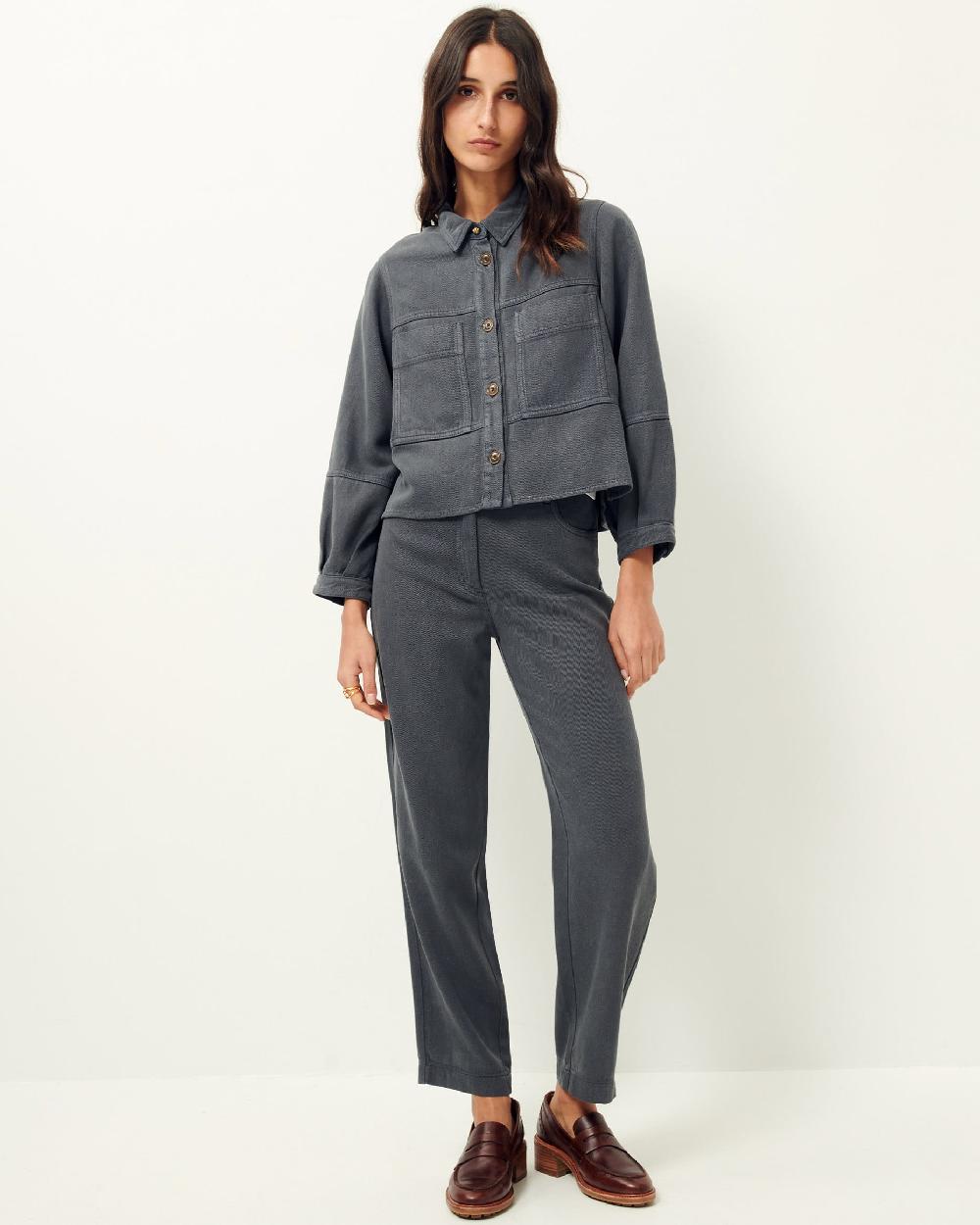 sessun LEONE Half Moon