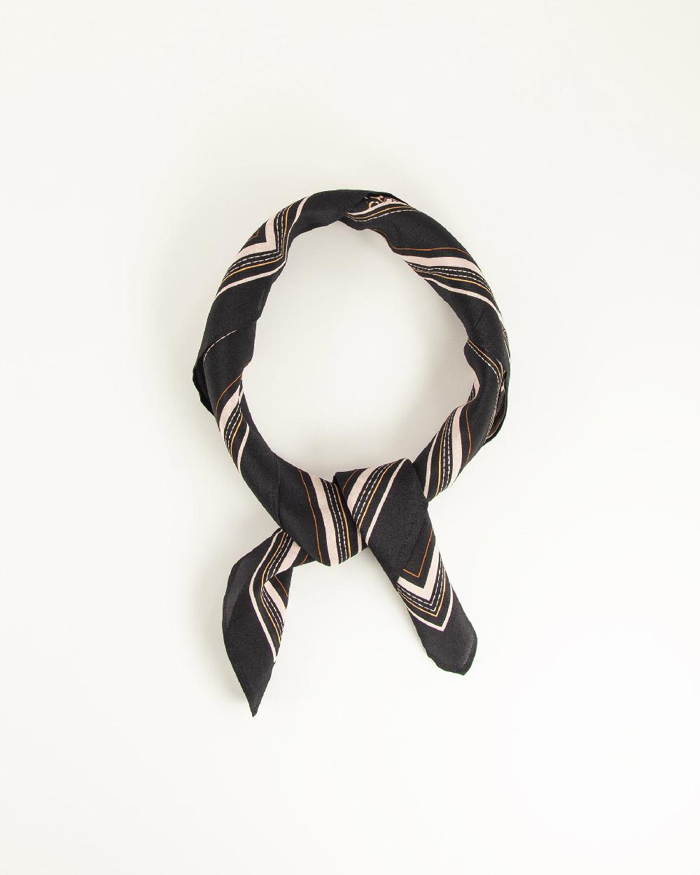 sessun MISSCARF Black Song