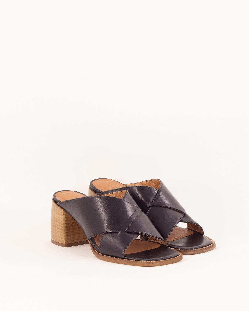 sessun SOKOSTI Black Leather