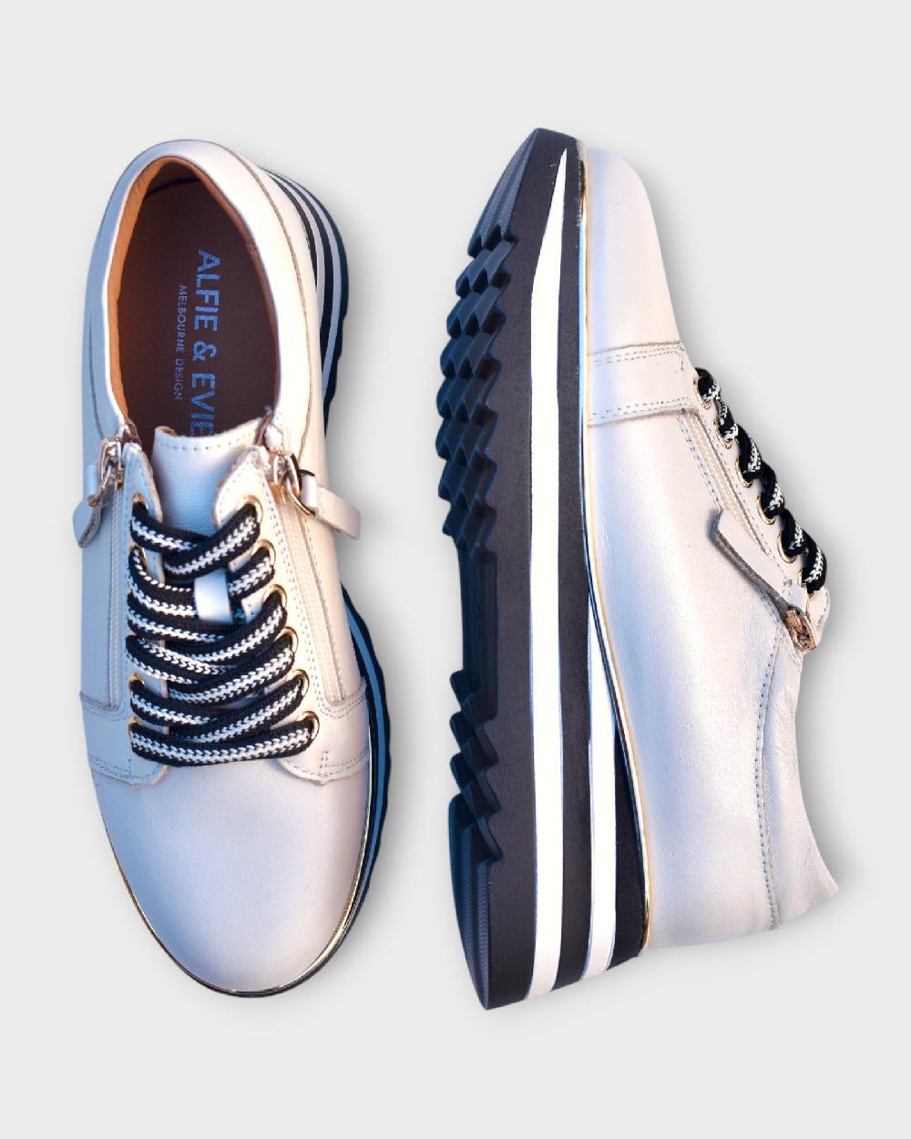 Shoes Of Soul Alfie & Evie Hosting