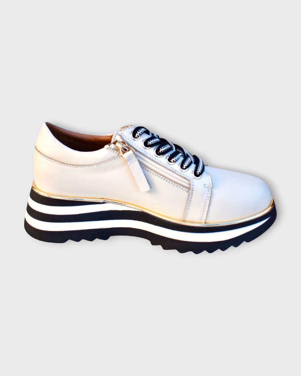 Shoes Of Soul Alfie & Evie Hosting