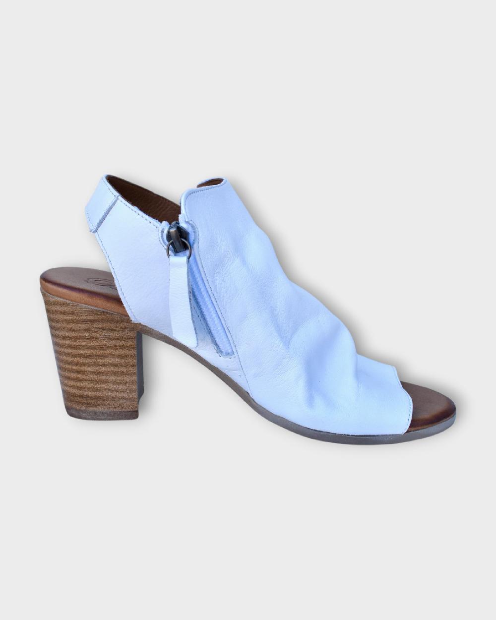 Shoes Of Soul Biza Norah