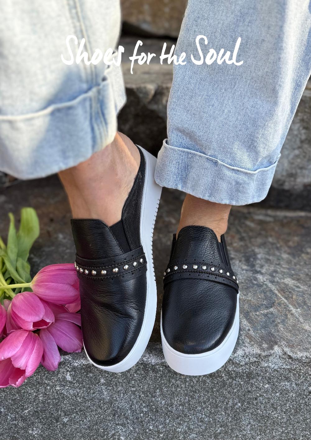 Shoes Of Soul Django & Juliette Lostud