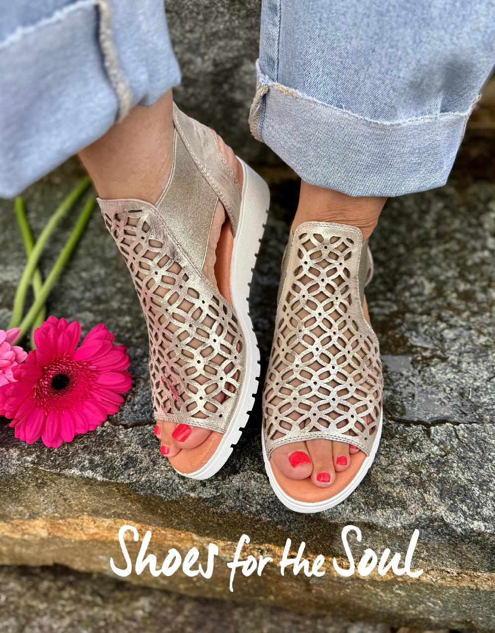 Shoes Of Soul Django & Juliette Montaen