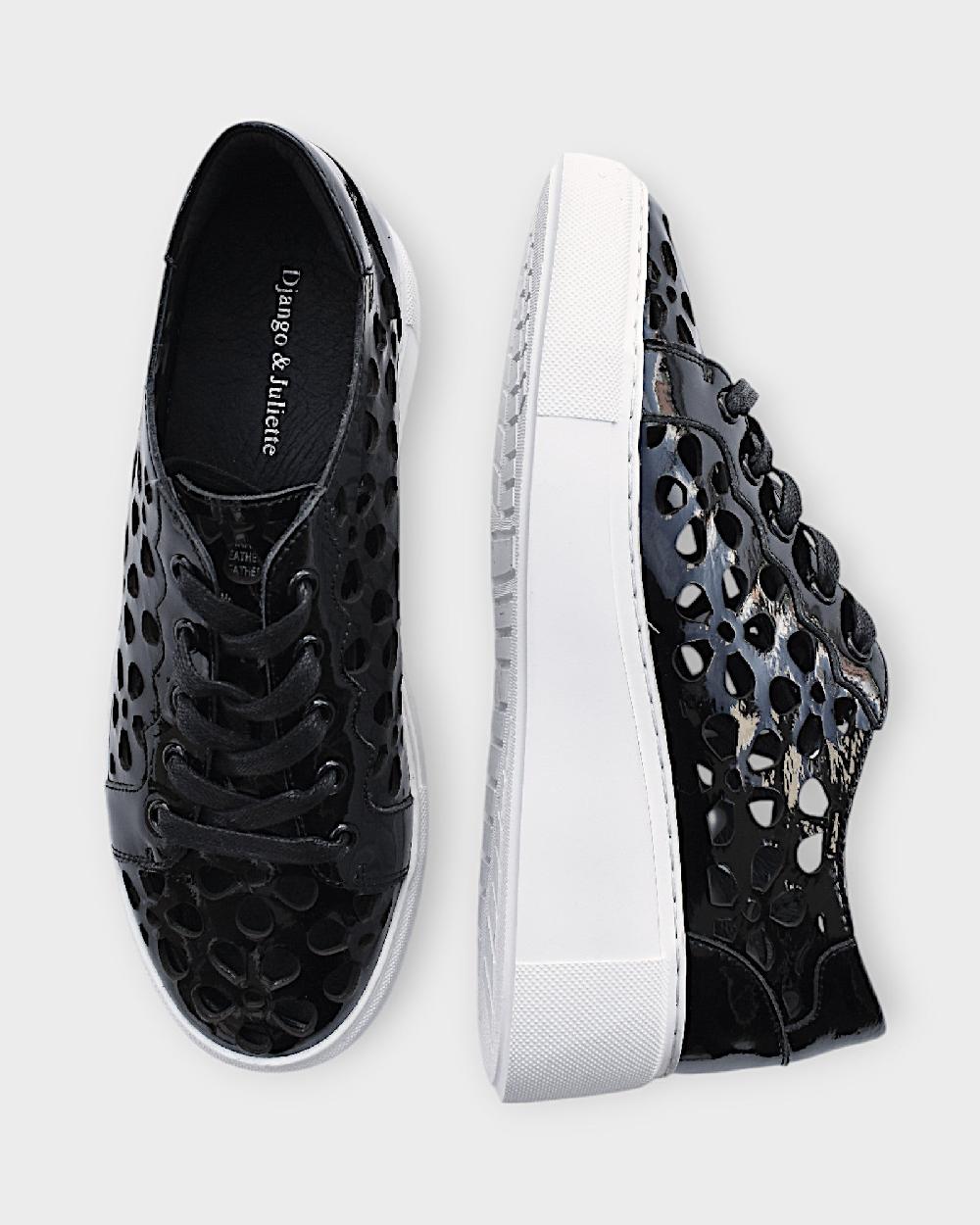 Shoes Of Soul Django & Juliette Yarry