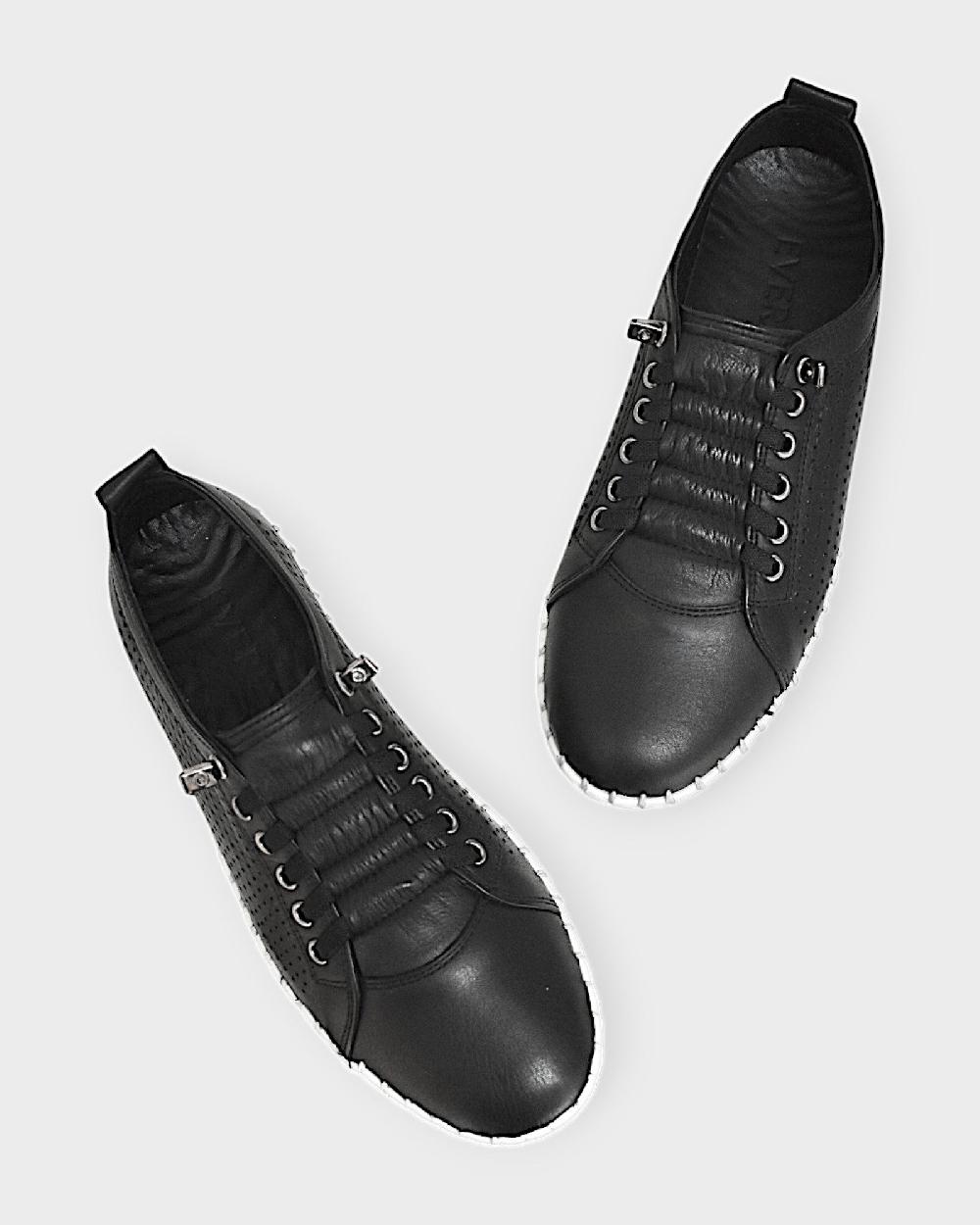 Shoes Of Soul Everly Leora 01