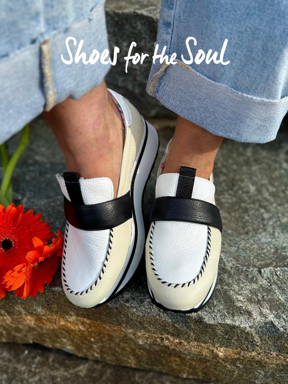 Shoes Of Soul Jose Saenz 3523