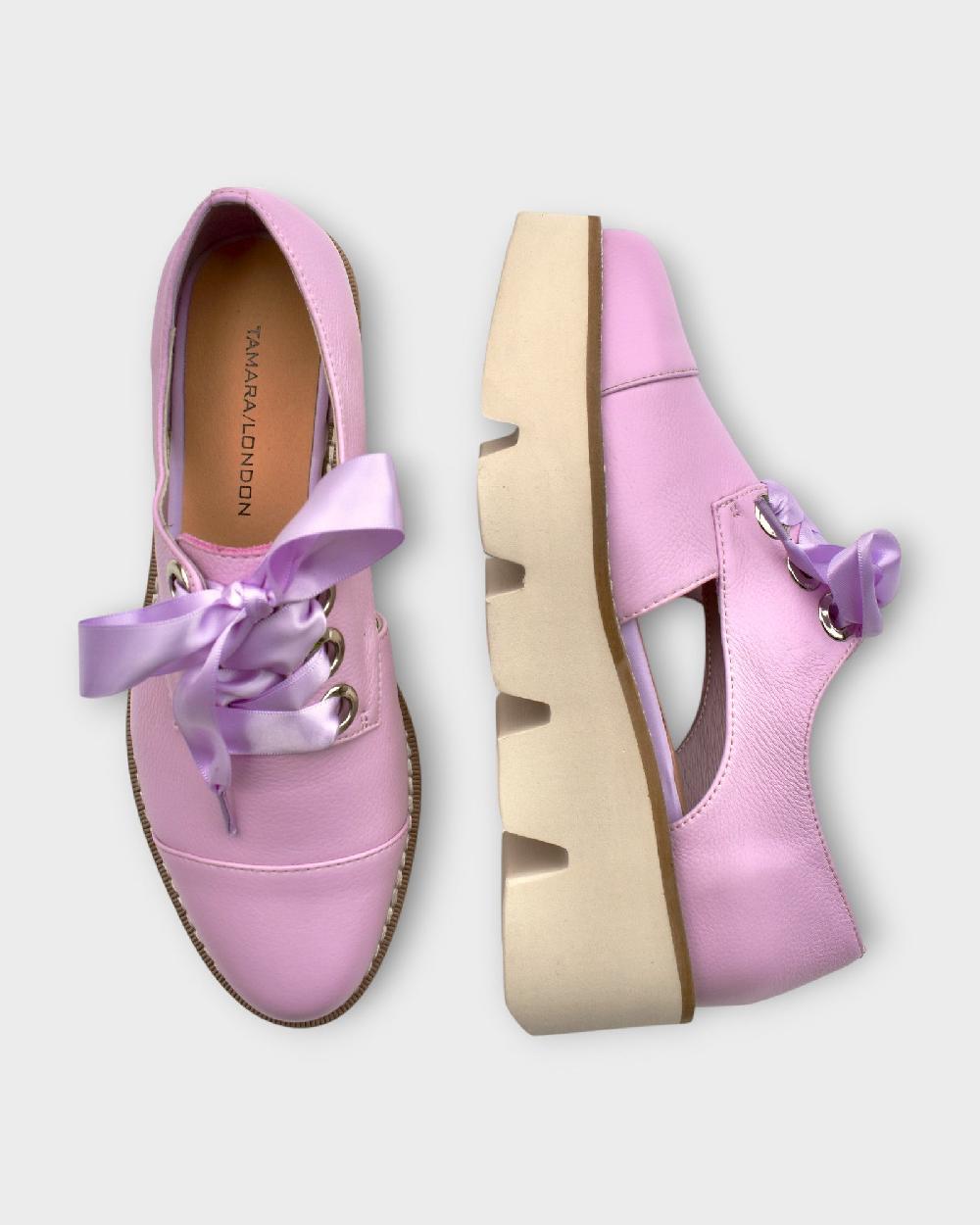 Shoes Of Soul Pin De Londres De Tamara