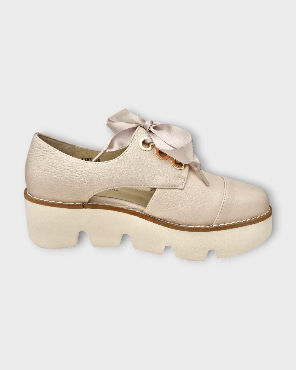 Shoes Of Soul Pin De Londres De Tamara