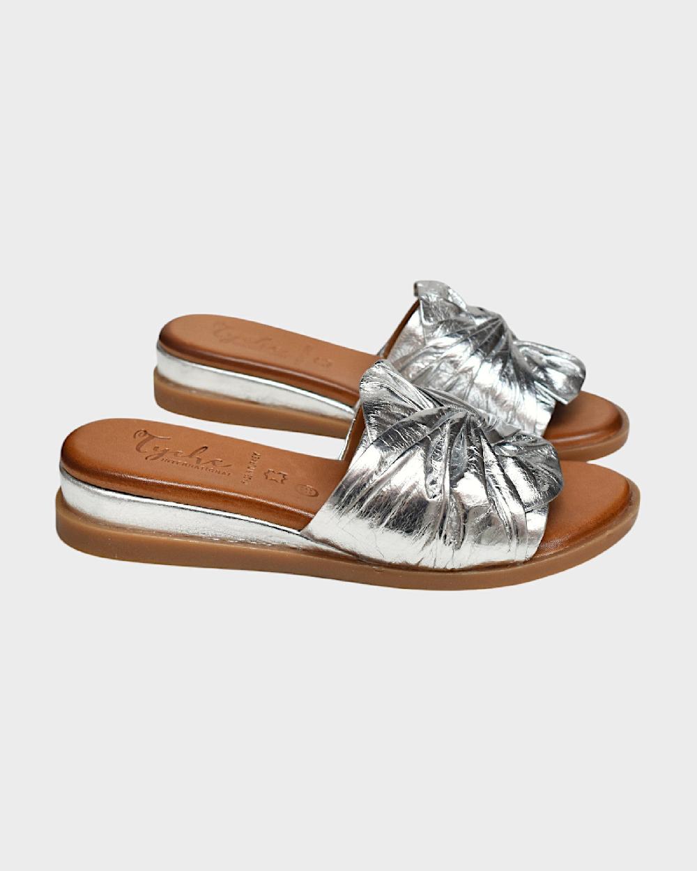 shoes of soul Tyche Sassy