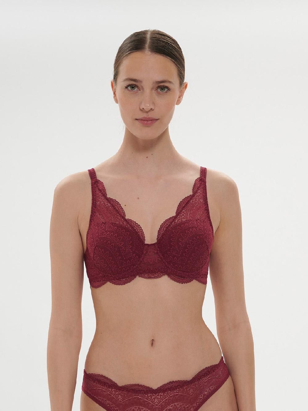 simone pérèle Soutien-gorge décolleté carré en spacer 3D - Rouge Spinelle
