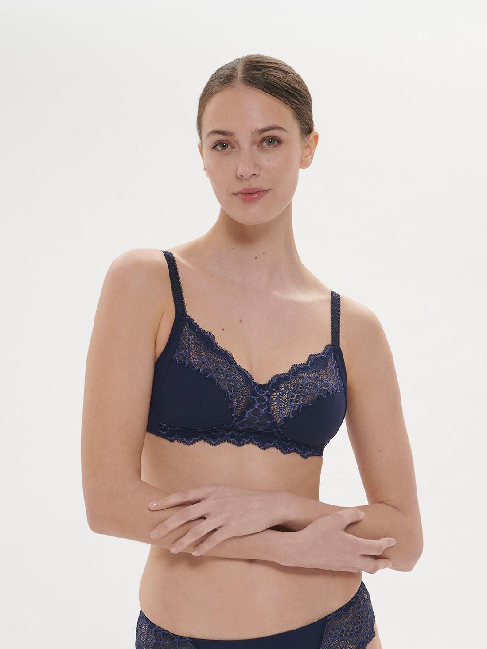 simone pérèle Soutien-gorge sans-armatures structuré - Encre simone pérèle Soutien-gorge sans-armatures structuré - Encre