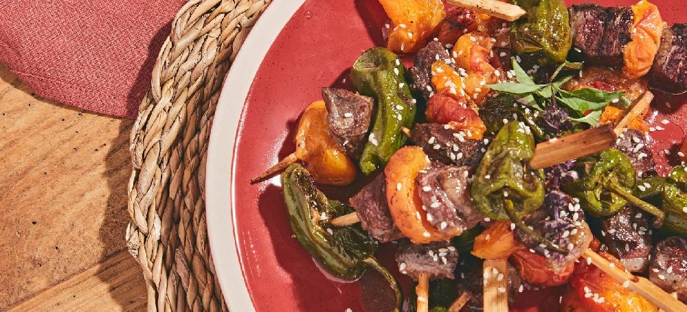 sitram Brochettes de canard au miel et fruits de saison