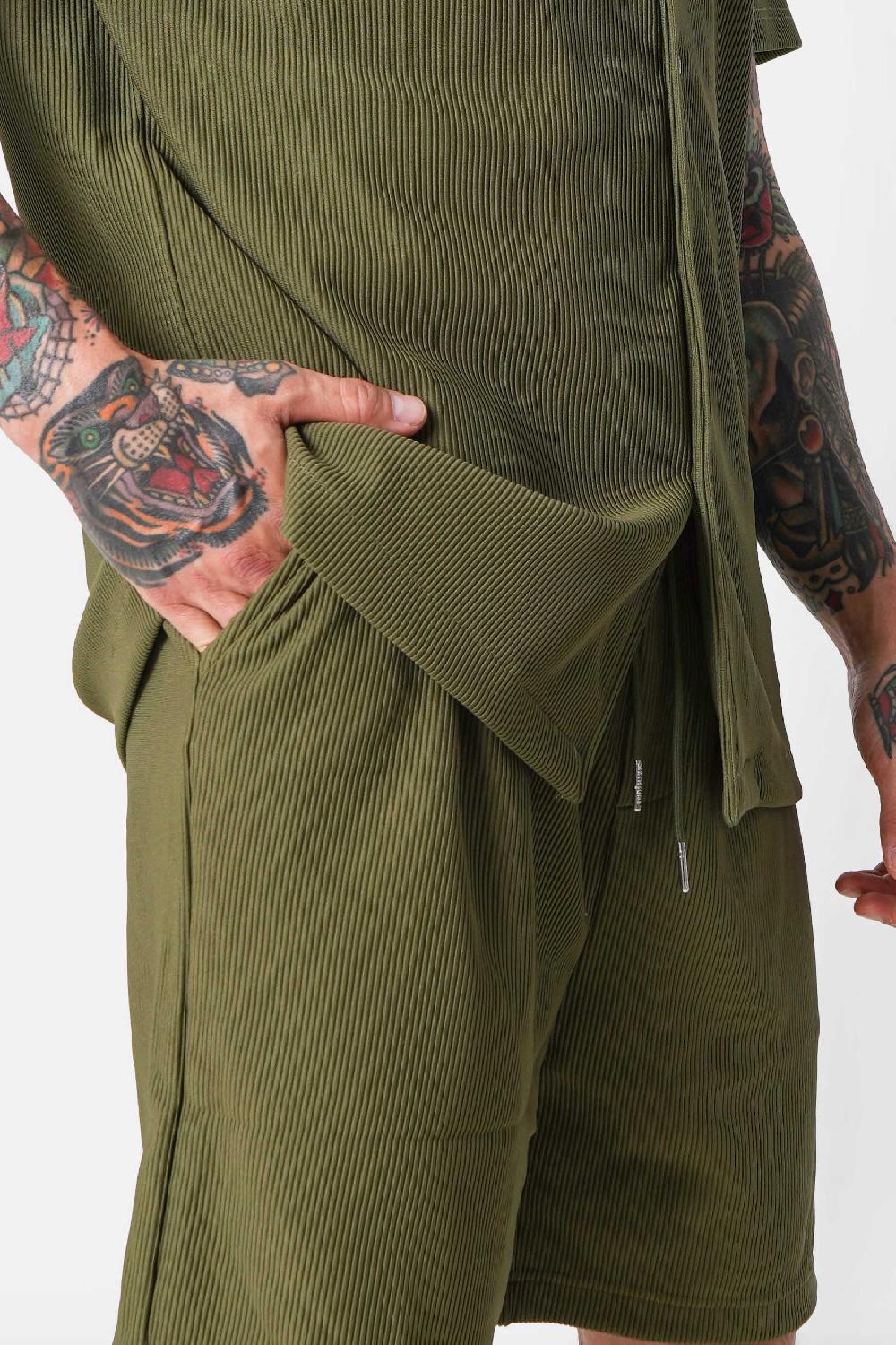 Sixth June Short Fluide Plissé Vert Kaki