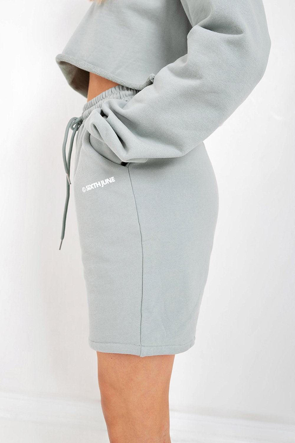 Sixth June Short Logo Simple Vert Clair