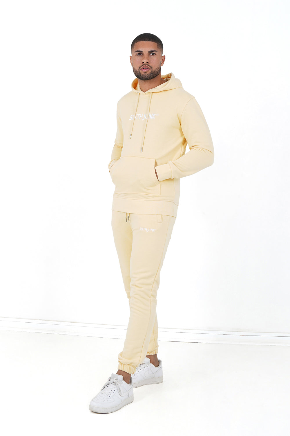 Sixth June Sweatshirt Capuche Logo Brodé Jaune