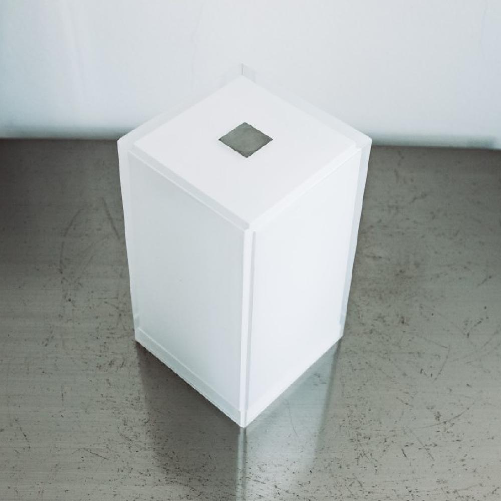Smart And Green PACK CUB AND KEY – PACK OF THREE CUB TABLE LAMPS AND ONE REMOTE CONTROL