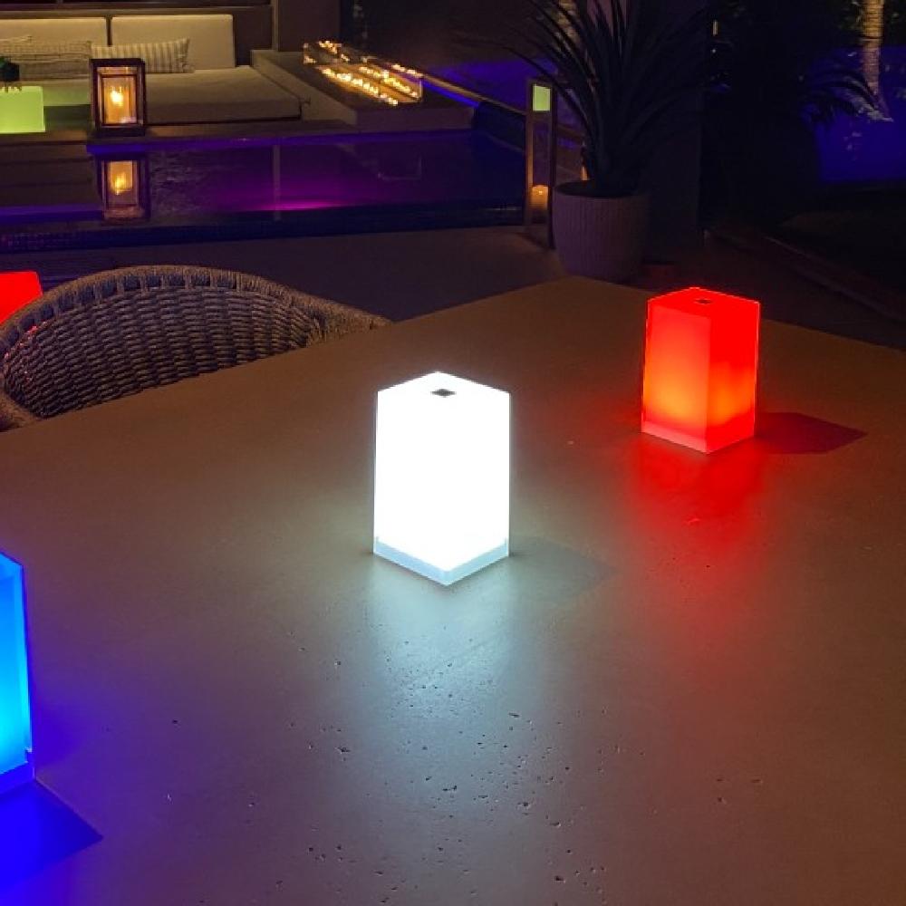 Smart And Green LAMPE DE TABLE CUB