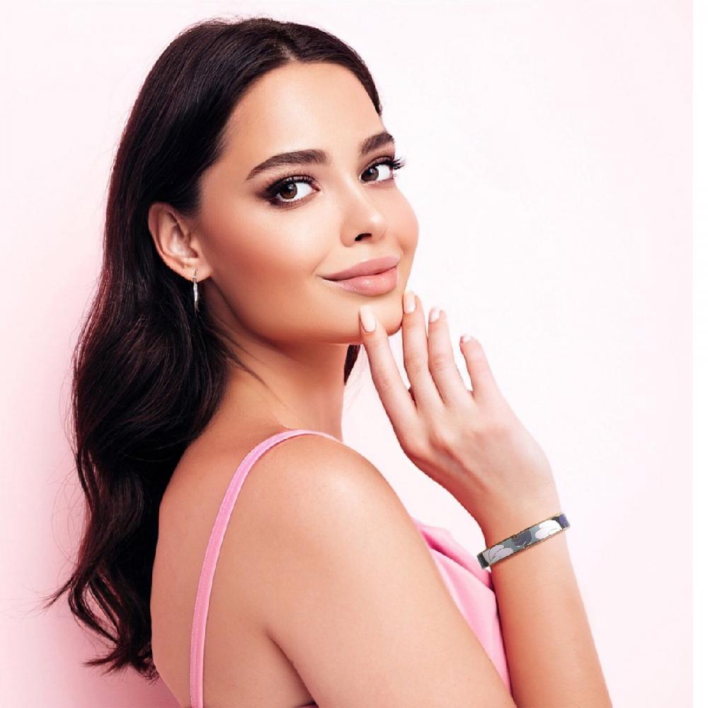 So Charm Bracelet En Résine Colorée Ayant Un Aspect Proche De L’Email Par SoCharm