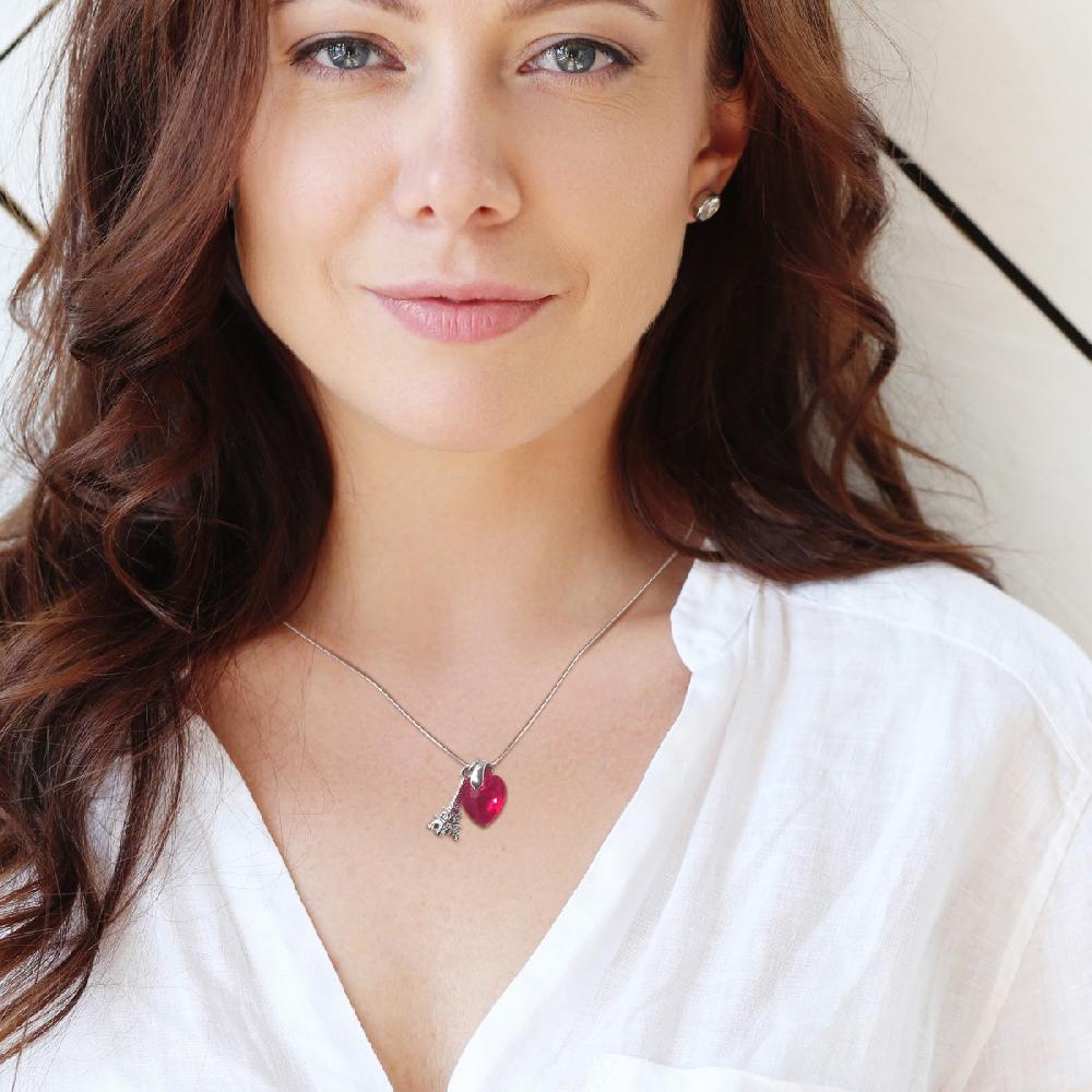 So Charm Collier Coeur Rouge Et Tour Eiffel SoCharm Orné De Cristaux Scintillants