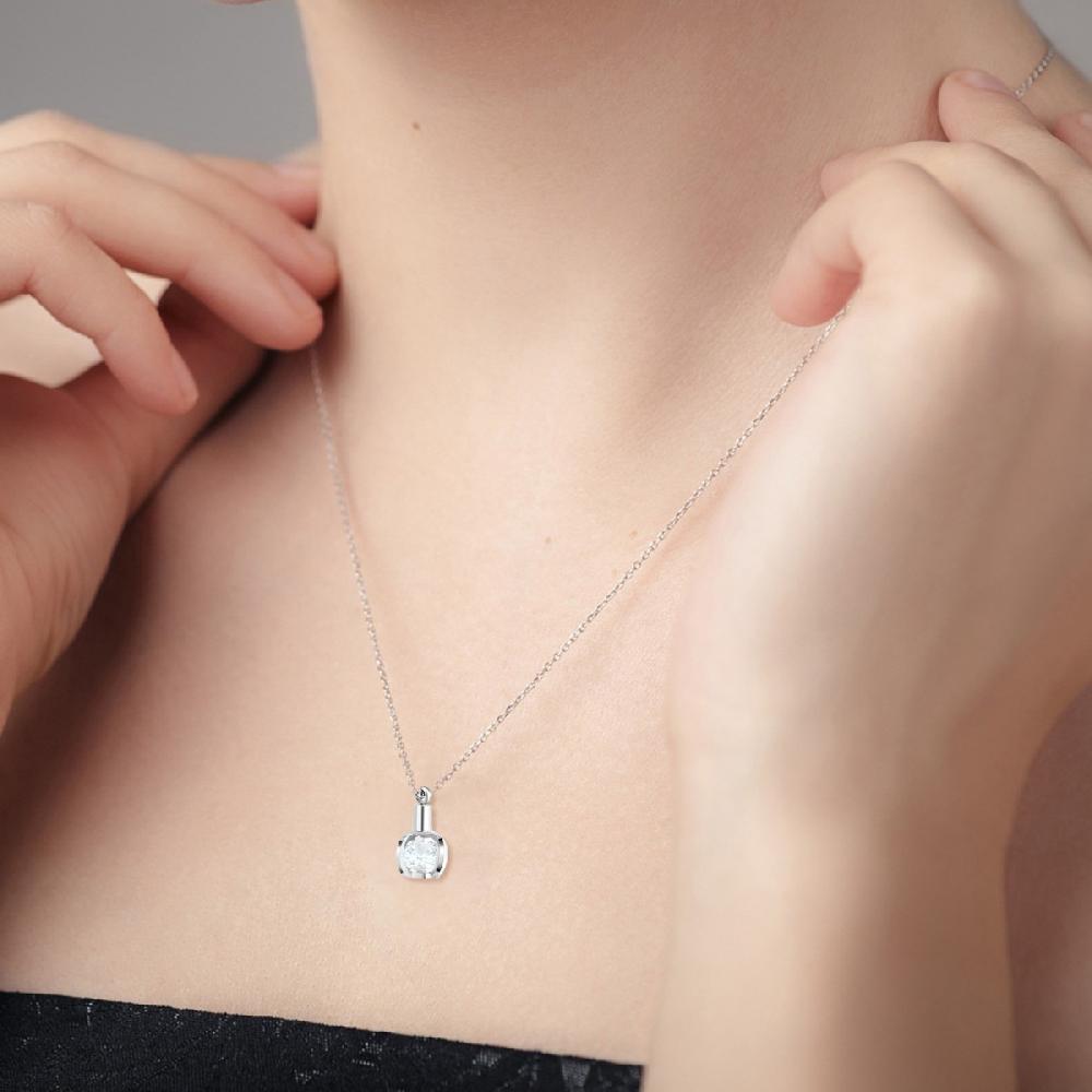 So Charm Collier SoCharm Orné De Cristaux Scintillants