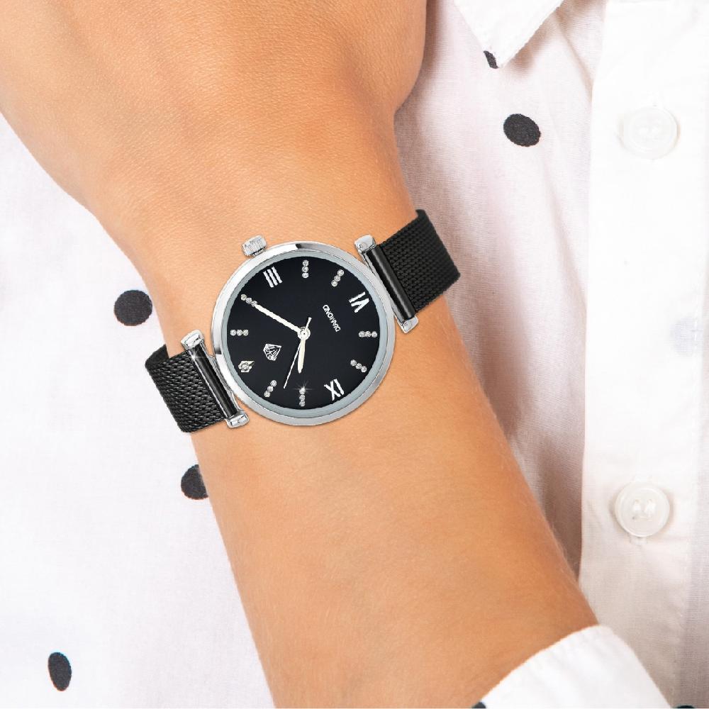 So Charm Montre Cynthia élégante SoCharm Ornée De Cristaux Scintillants