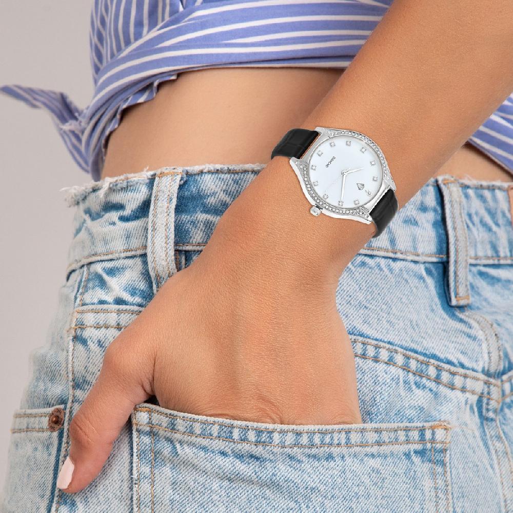 So Charm Montre élégante Sira SoCharm Ornée De 50 Cristaux Scintillants Et D'un Véritable Diamant