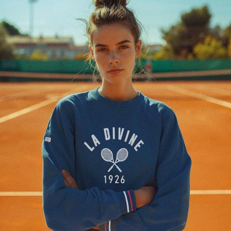 Sports D'époque Sweat Col Rond La Divine