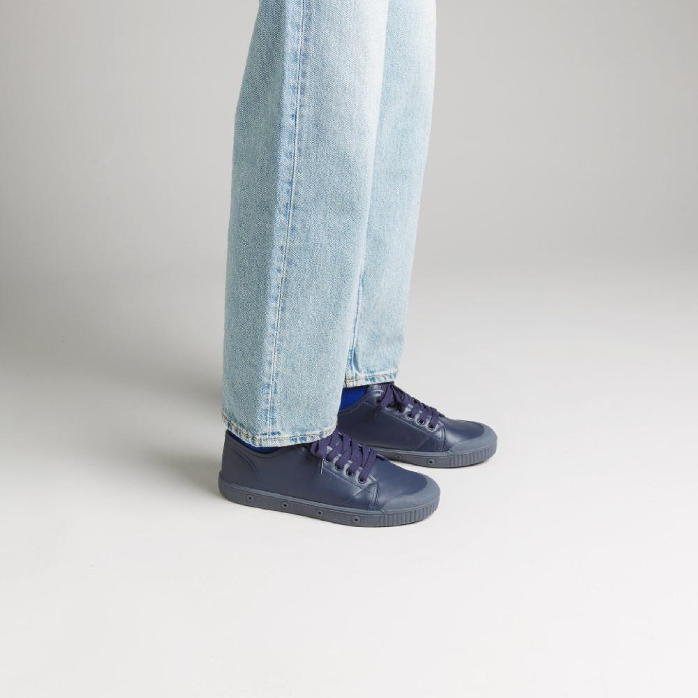 Spring Court Tennis Basse En Cuir Bleu Marine
