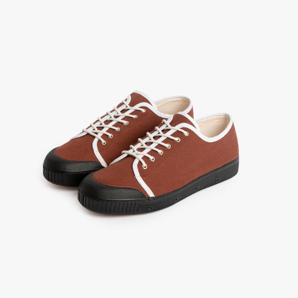 Spring Court Tennis Basse Mixte En Collaboration Avec L'Etiquette