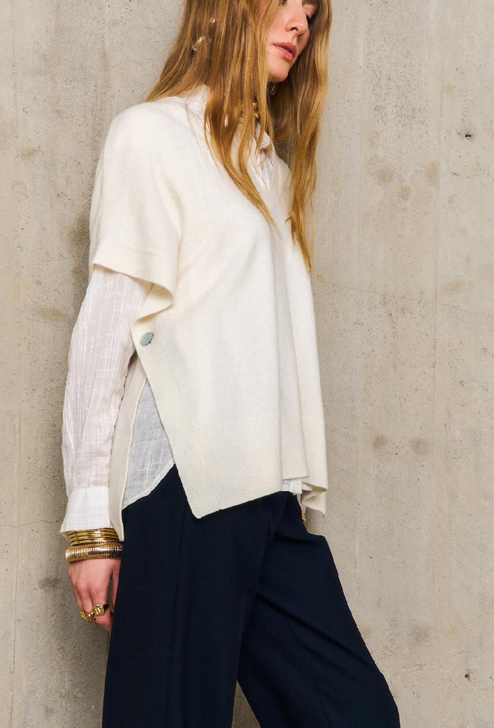 stella forest AINApull sans manches col v