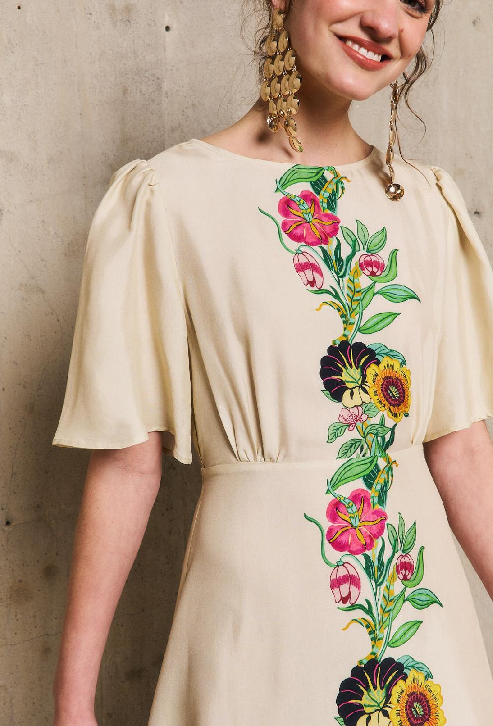 Stella Forest DINArobe Dos Nu Imprimée