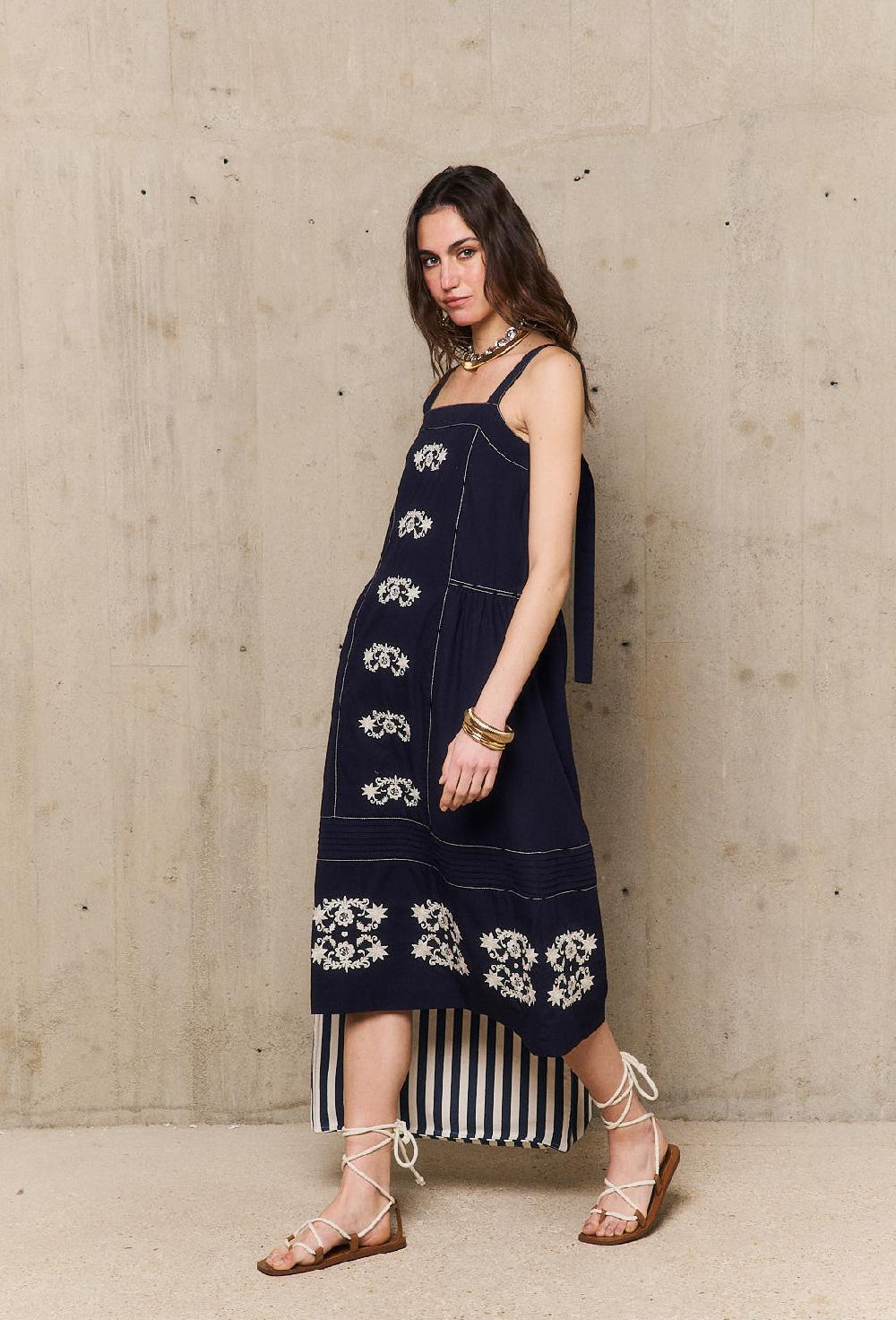 stella forest MARGUERITErobe midi brodée