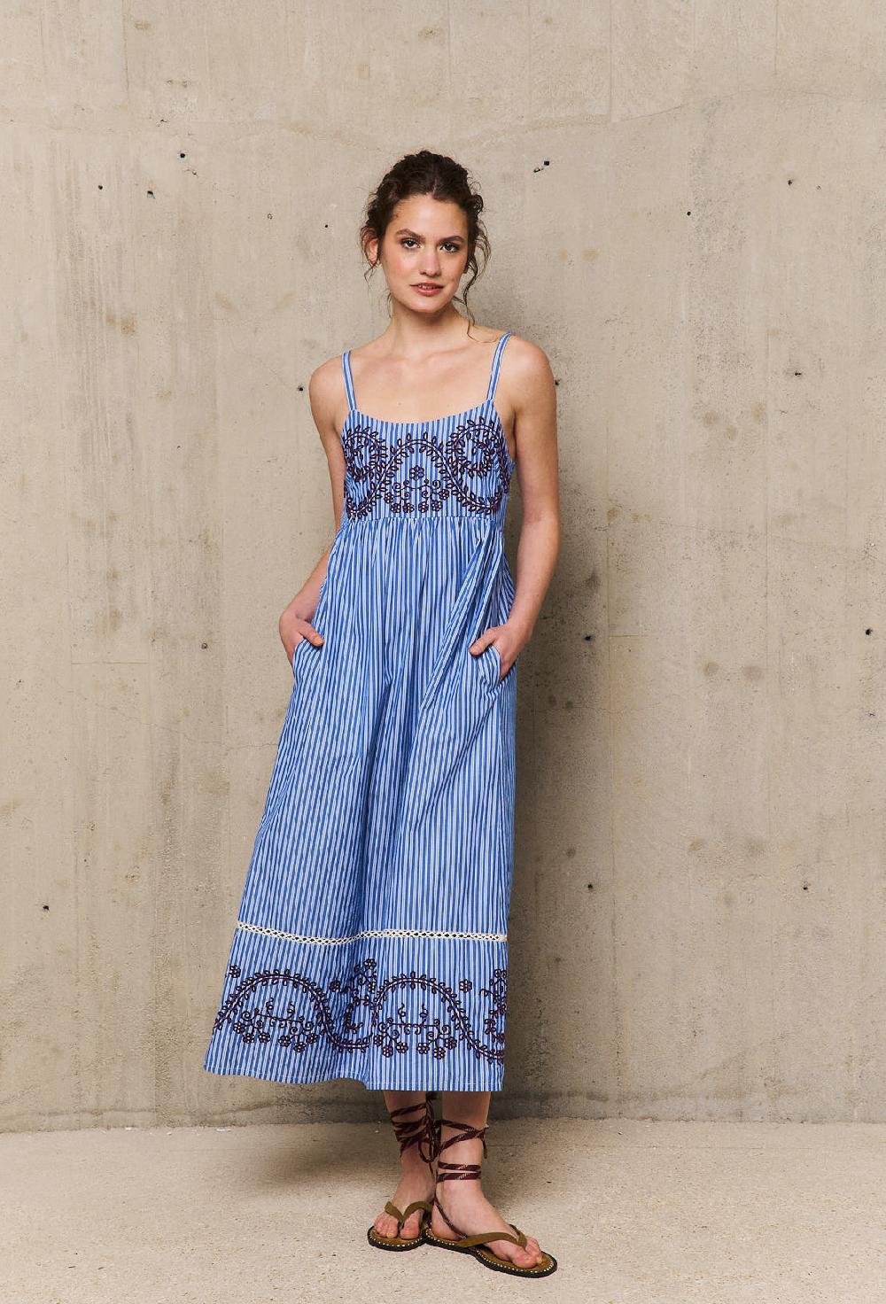 Stella Forest NURIArobe Midaxi Brodée