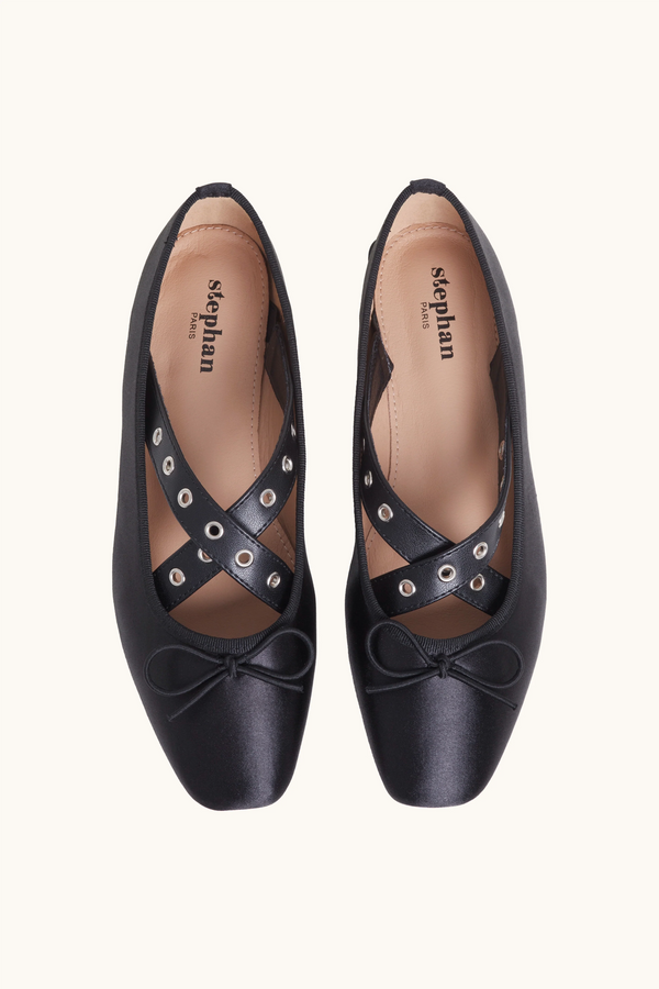 Stephan Ballerines à Brides Croisées Et Détail œillets Noires