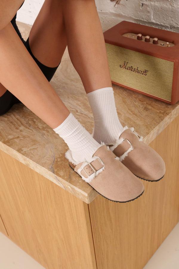 Stephan Mules Fourrées Beiges