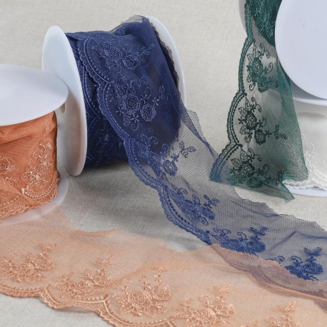 stephanoise S4237 - TULLE BRODE FLEURS FESTONNEES BRILLANT