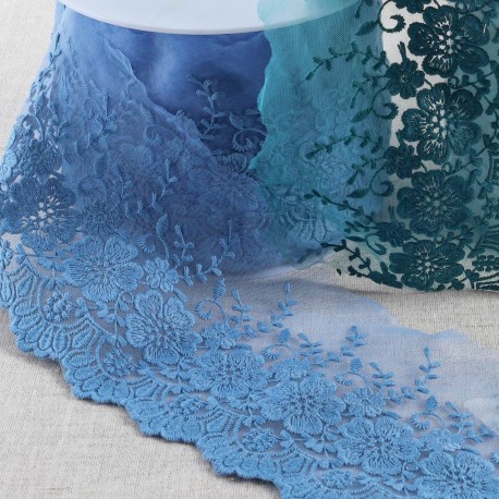 stephanoise S4245 - TULLE BRODE FLEURS FESTONNEES MAT