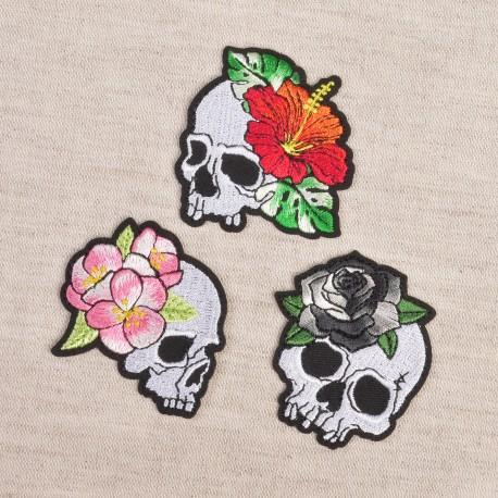 stephanoise M16567 - M ECUSSON TETE DE MORT FLEURIE