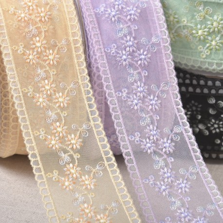 stephanoise S11121 - GALON BRODÉ FLEURS