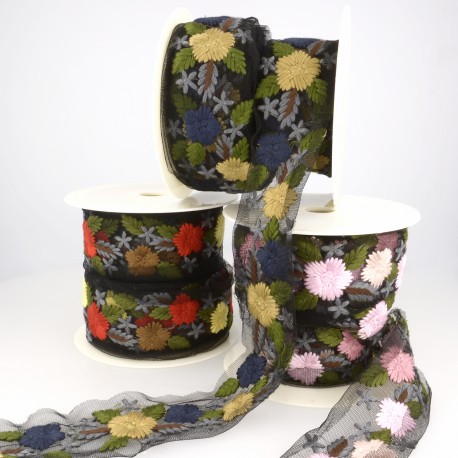 stephanoise S3538 - BRODERIE FLEURS SUR TULLE