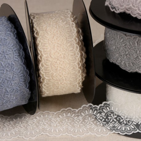 stephanoise S4232 - TULLE BRODE ENTRE DEUX