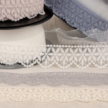 Stephanoise S4234 - TULLE BRODE FLEURS ROSACE